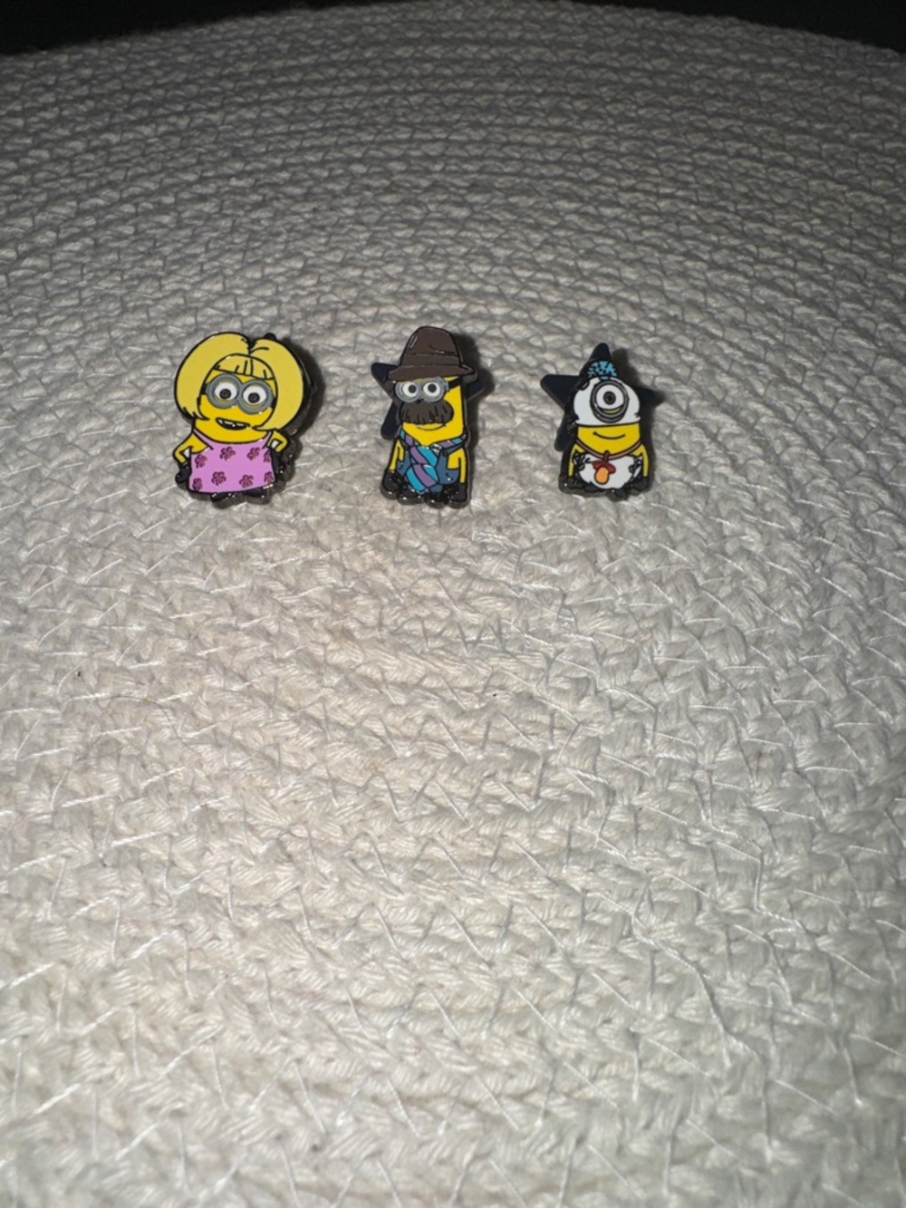 Universal trading pins